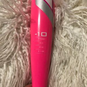 Girls fast pitch bat. White handle.